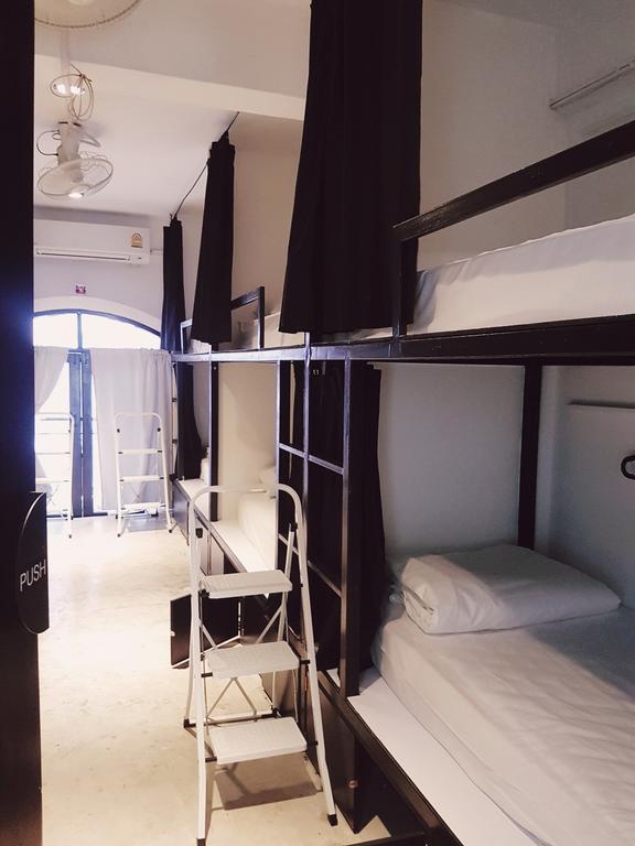 Seek Sleep Hostel Bangkok Eksteriør bilde